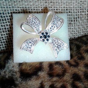 Vintage ROMAN  Silver tone  Clear Rhinestone/ Blue Rhinestone on Center  Bow